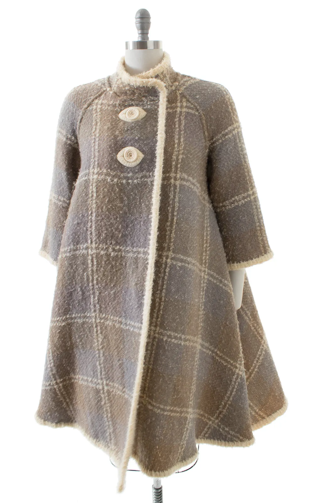 1960s Reversible Bouclé Wool Plaid & Cream Swing Coat | small/medium