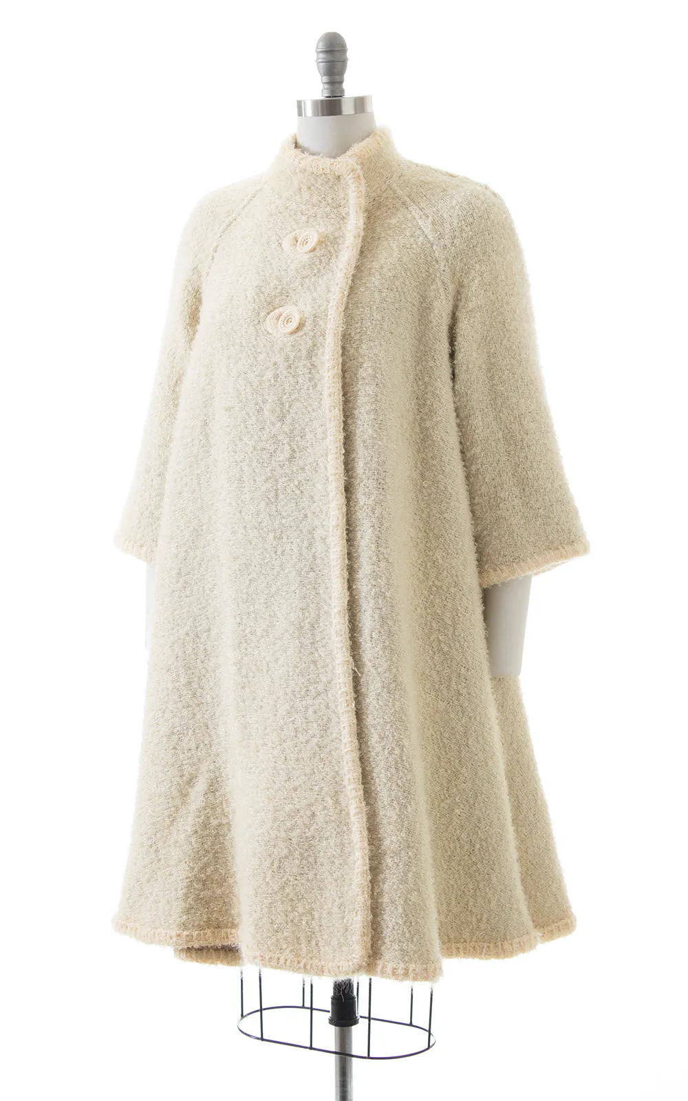 1960s Reversible Bouclé Wool Plaid & Cream Swing Coat | small/medium