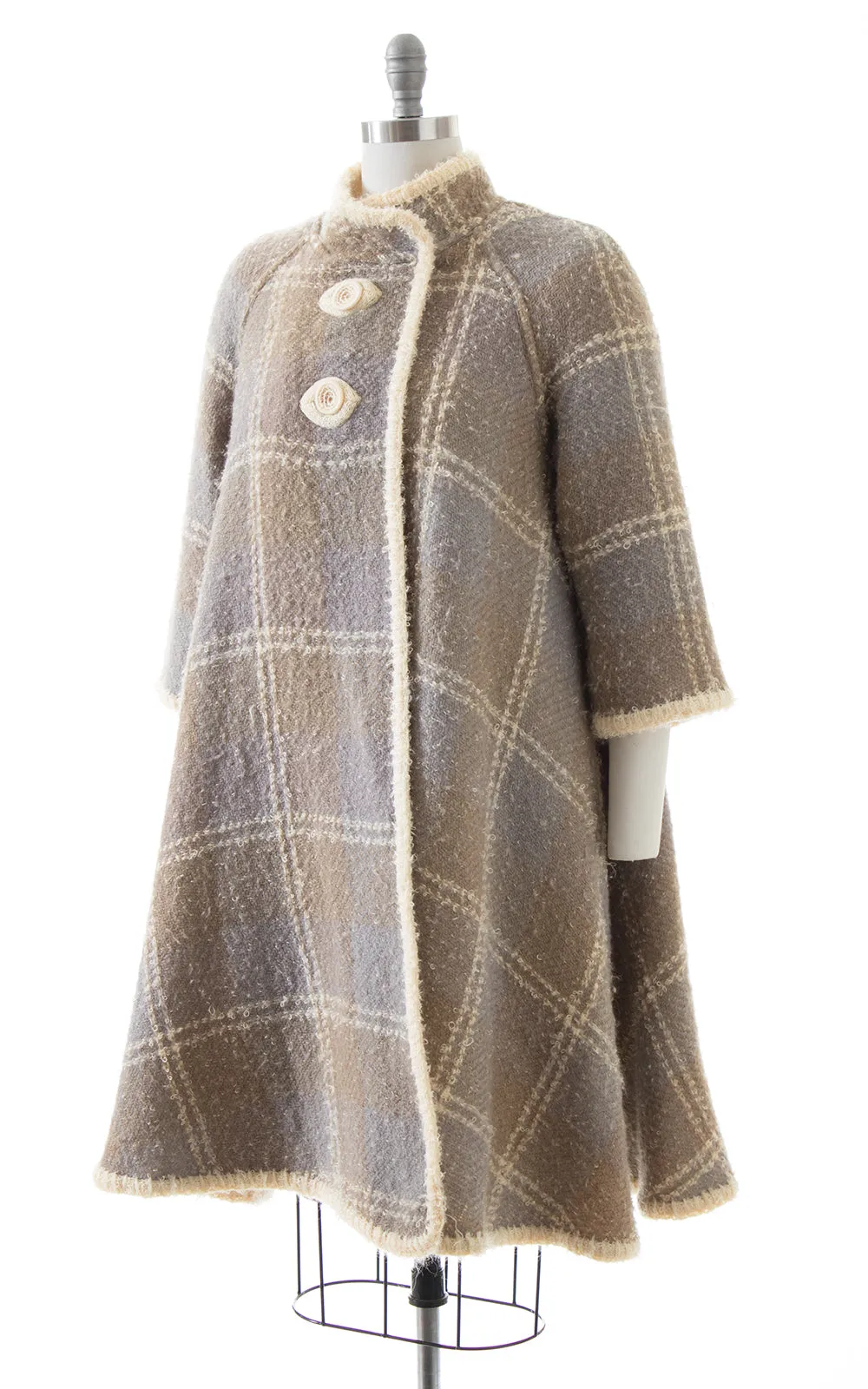 1960s Reversible Bouclé Wool Plaid & Cream Swing Coat | small/medium