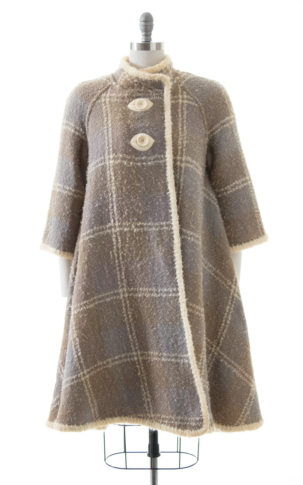 1960s Reversible Bouclé Wool Plaid & Cream Swing Coat | small/medium