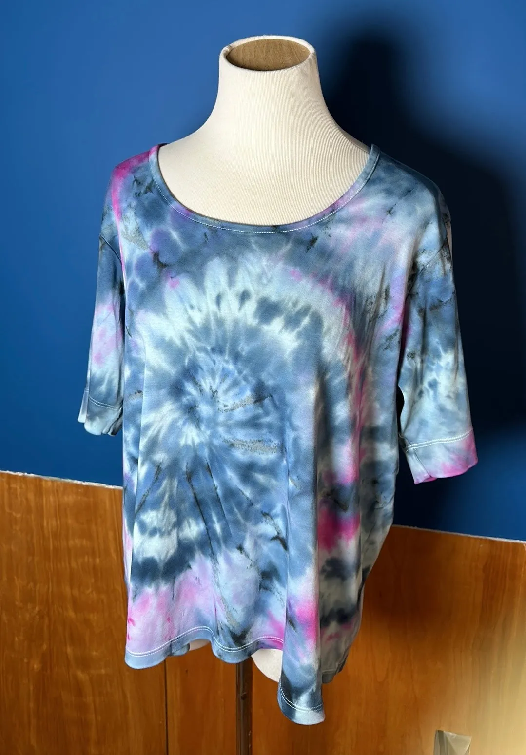 1X Tye dye t-shirt
